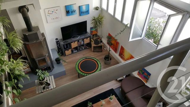 Appartement Loft à louer - 4 pièces - 94.04 m2 - AUBERVILLIERS - 93 - ILE-DE-FRANCE - Century 21 L'Athégienne