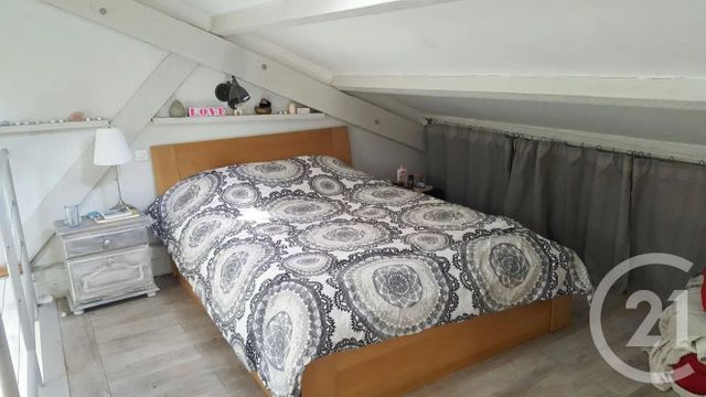 Appartement Loft à louer - 4 pièces - 94.04 m2 - AUBERVILLIERS - 93 - ILE-DE-FRANCE - Century 21 L'Athégienne