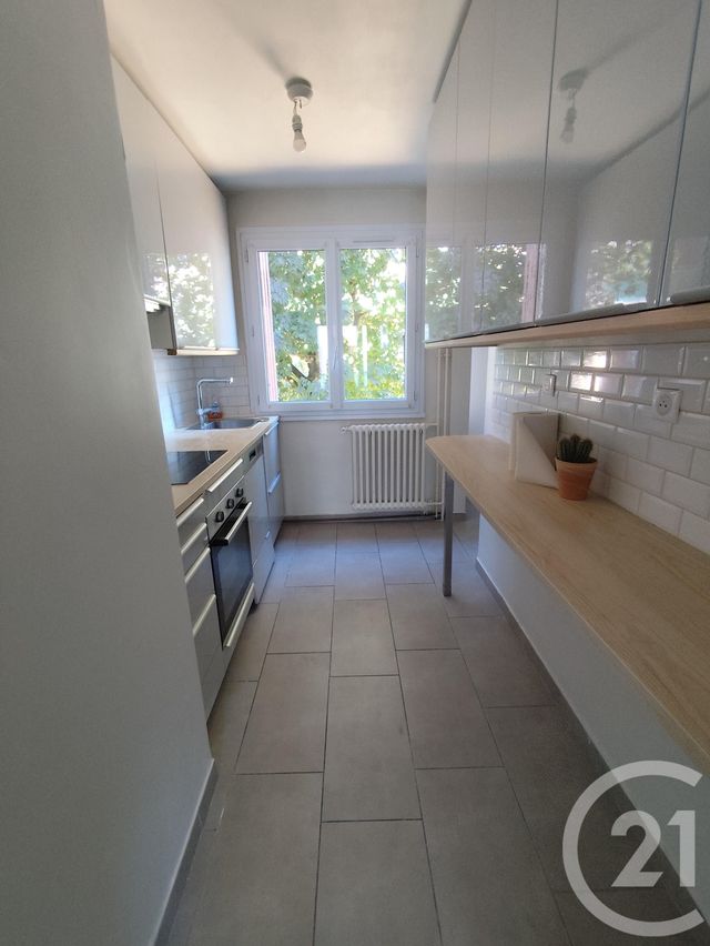 Appartement F4 à louer - 4 pièces - 74.51 m2 - SAVIGNY SUR ORGE - 91 - ILE-DE-FRANCE - Century 21 L'Athégienne