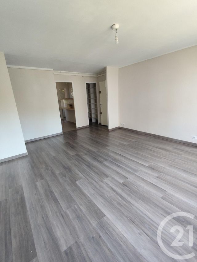 Appartement F4 à louer - 4 pièces - 74.51 m2 - SAVIGNY SUR ORGE - 91 - ILE-DE-FRANCE - Century 21 L'Athégienne