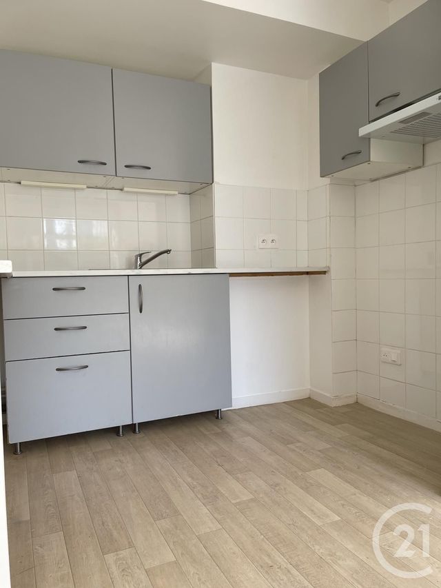 Appartement F2 à louer - 2 pièces - 41.3 m2 - ATHIS MONS - 91 - ILE-DE-FRANCE - Century 21 L'Athégienne