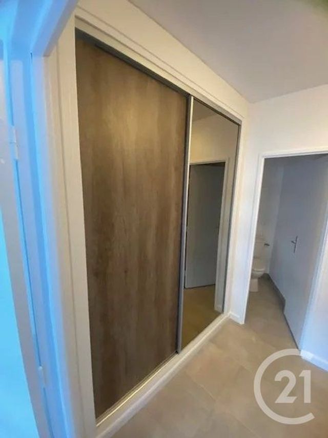 Appartement Studio à louer - 1 pièce - 28.32 m2 - PARIS - 75005 - ILE-DE-FRANCE - Century 21 L'Athégienne