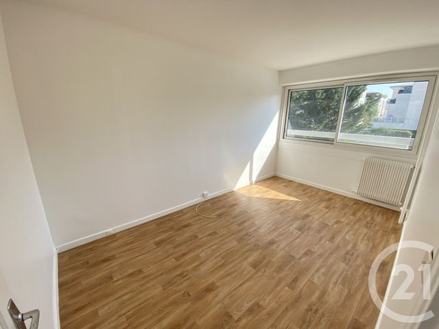 Appartement à louer - 4 pièces - 72.98 m2 - JUVISY SUR ORGE - 91 - ILE-DE-FRANCE - Century 21 L'Athégienne