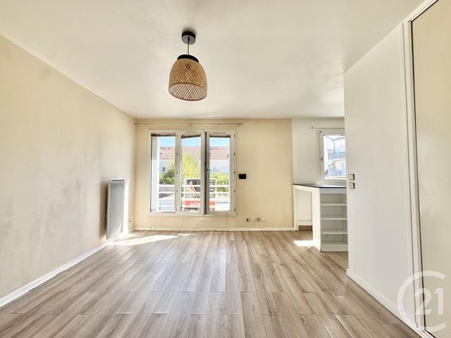 Appartement F1 à vendre - 1 pièce - 30.0 m2 - PARAY VIEILLE POSTE - 91 - ILE-DE-FRANCE - Century 21 L'Athégienne