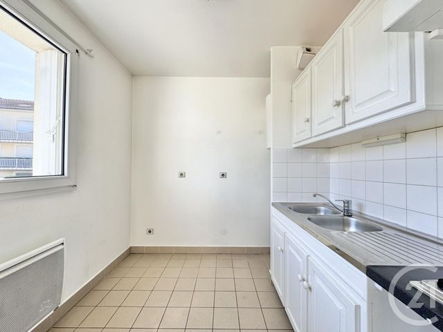 Appartement F1 à vendre - 1 pièce - 30.0 m2 - PARAY VIEILLE POSTE - 91 - ILE-DE-FRANCE - Century 21 L'Athégienne