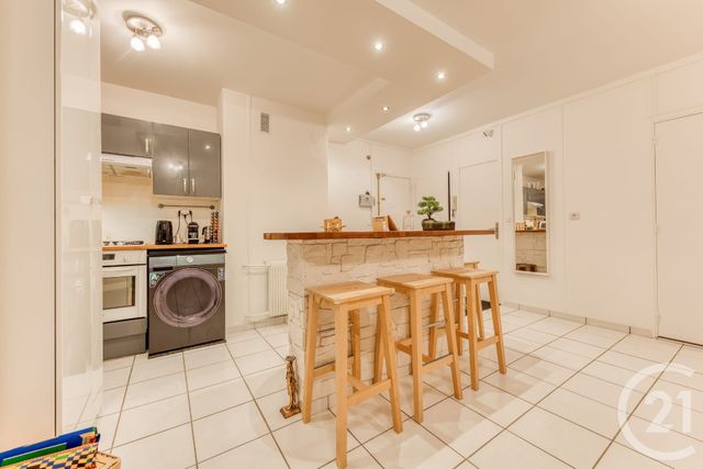 Appartement F3 à vendre - 3 pièces - 66.02 m2 - ATHIS MONS - 91 - ILE-DE-FRANCE - Century 21 L'Athégienne
