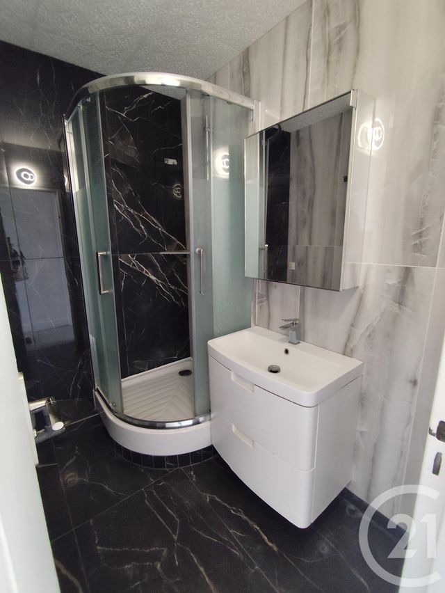 Appartement à louer - 3 pièces - 55.37 m2 - SAVIGNY SUR ORGE - 91 - ILE-DE-FRANCE - Century 21 L'Athégienne