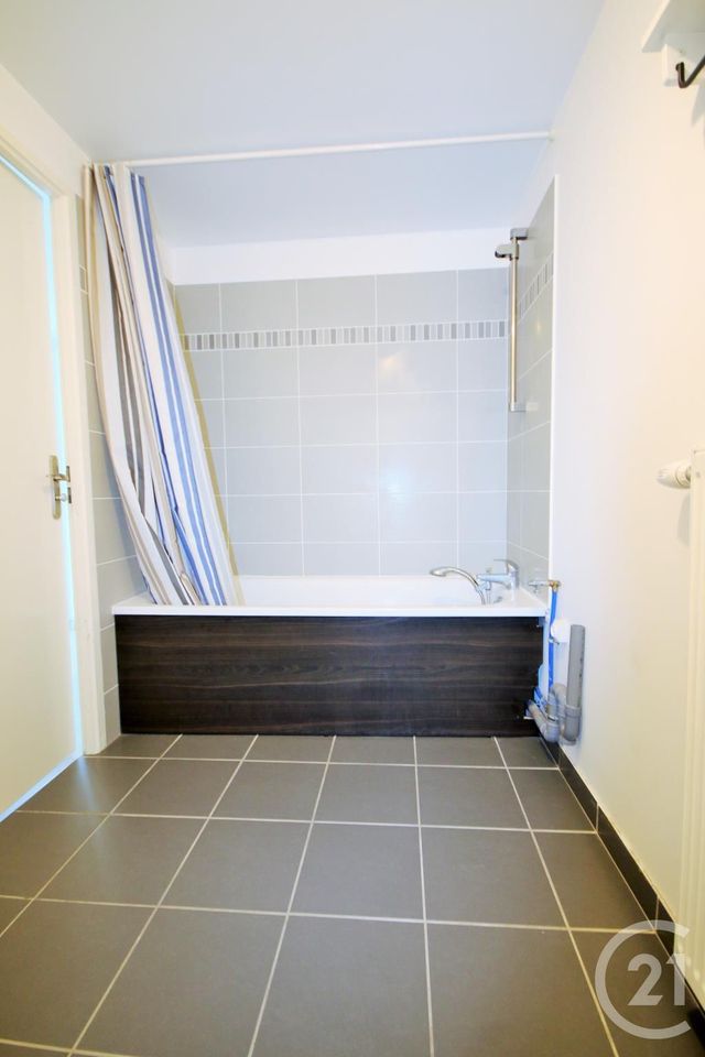 Appartement F2 à vendre - 2 pièces - 44.55 m2 - ATHIS MONS - 91 - ILE-DE-FRANCE - Century 21 L'Athégienne